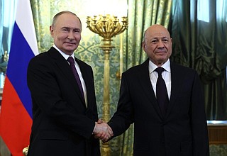 Переговоры с Председателем Руководящего президентского совета Йеменской Республики Рашадом Мухаммедом Аль-Алими.