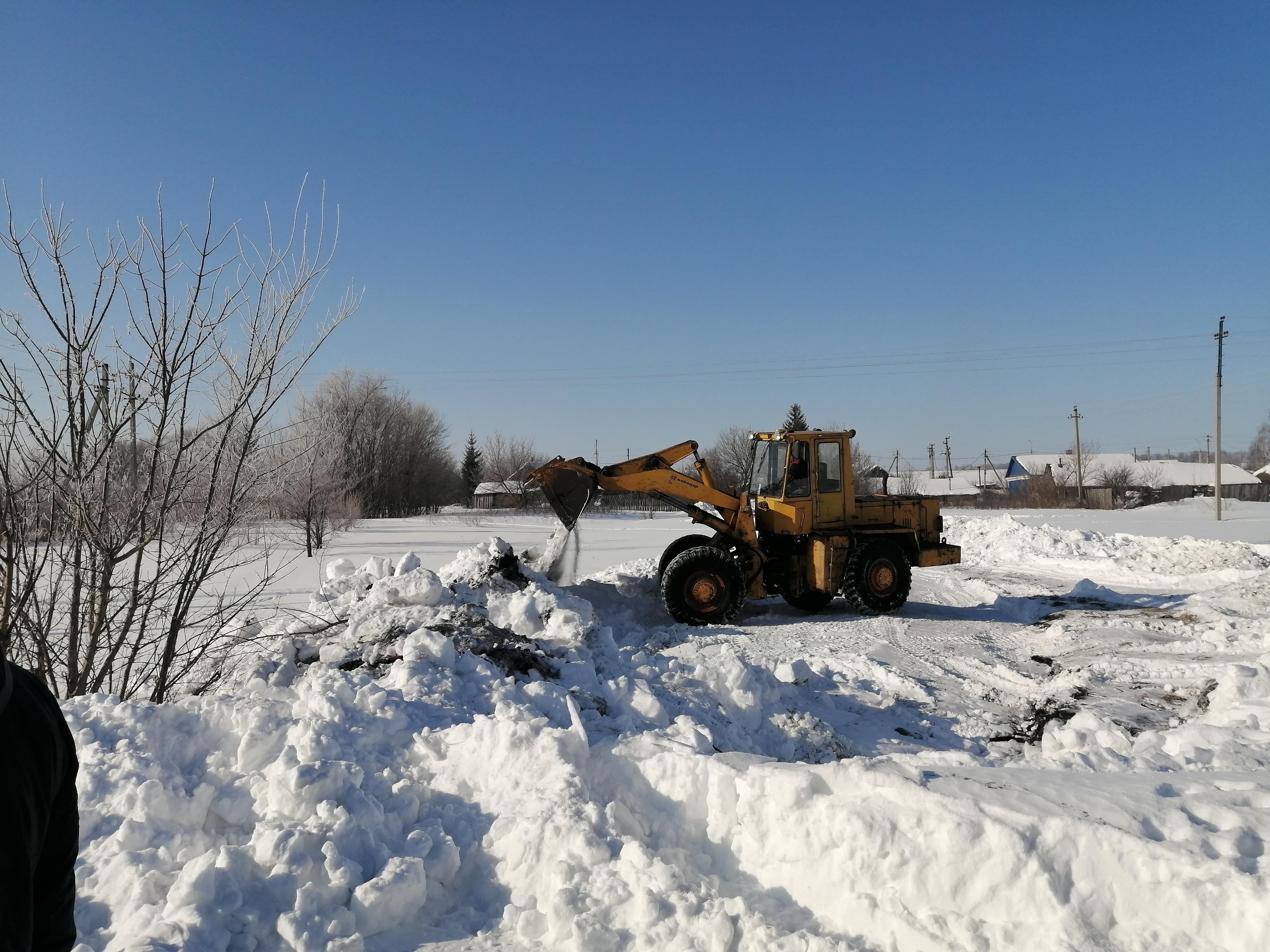 В Карсуне проводят работы по готовности к паводку.