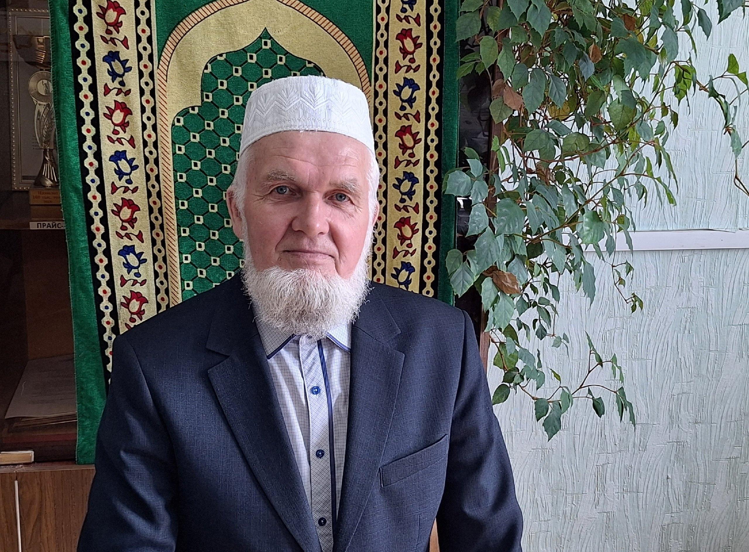 Председатель татарской национальной культурной автономии поздравляет с праздником.