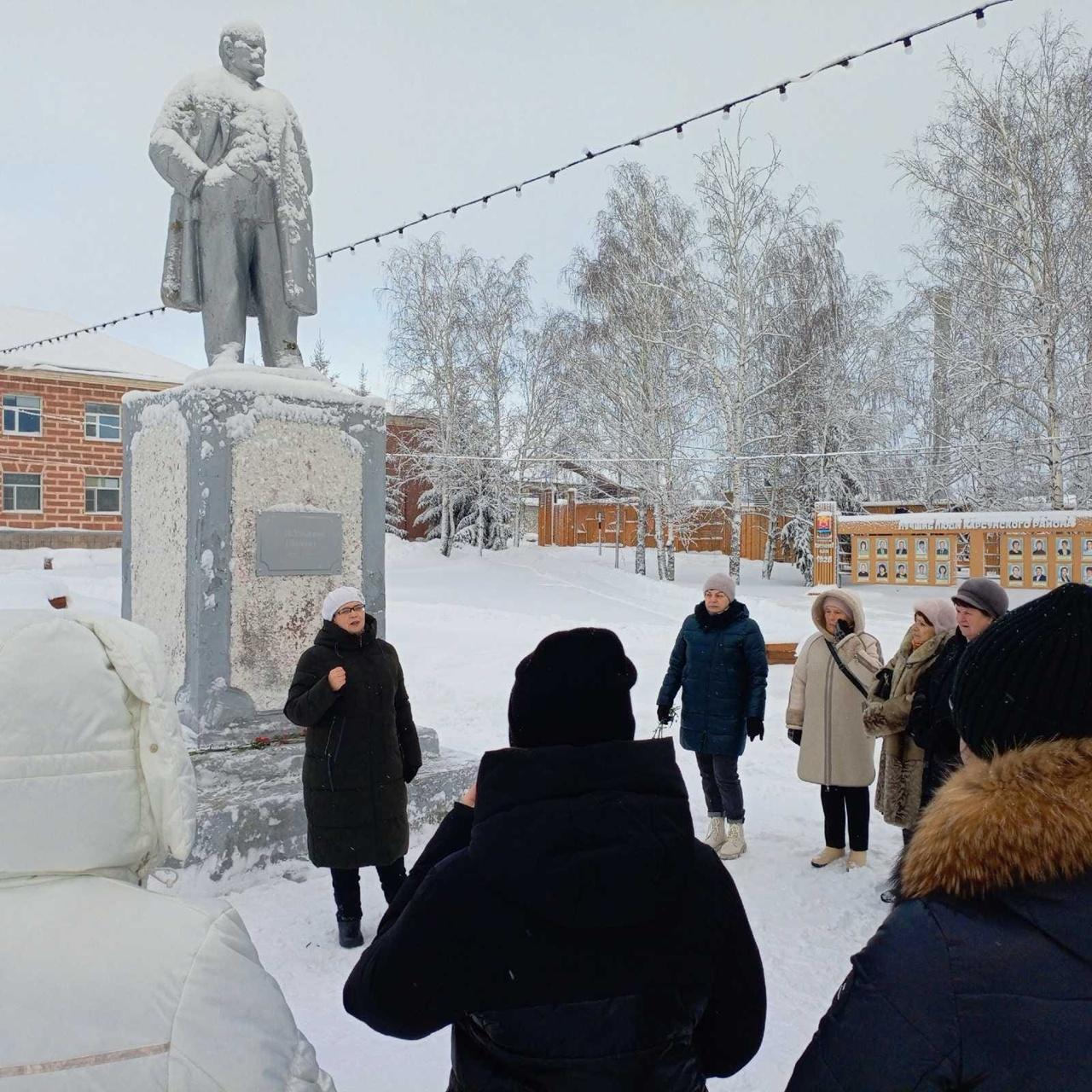 Состоялся митинг.