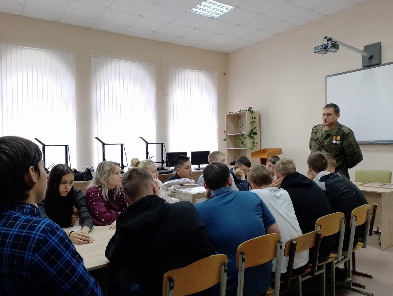 На базе Карсунского технологического техникума организовали встречу.