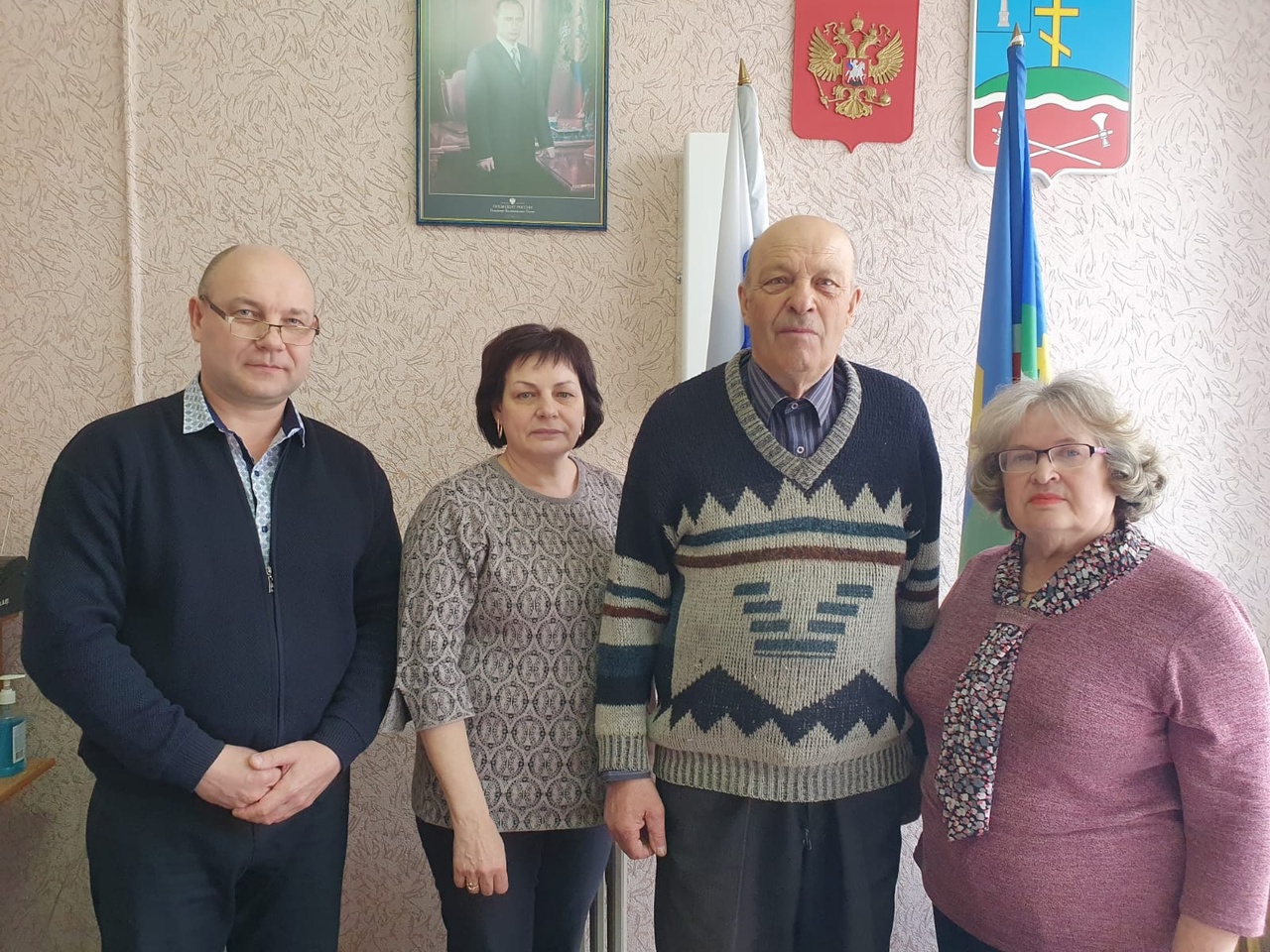 Медаль за бой, медаль за труд из одного металла льют.